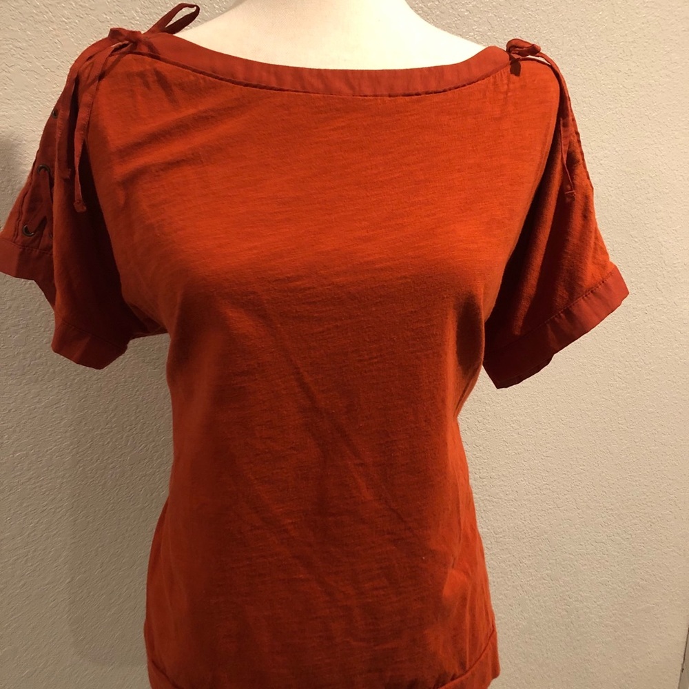 Tie sleeve shirt